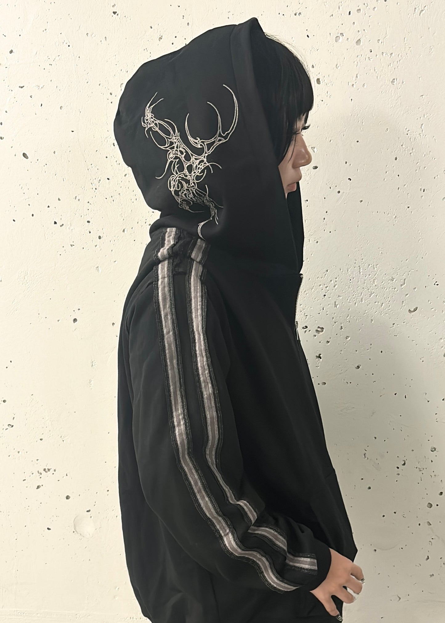 'Sigil' Zipup (Noir)