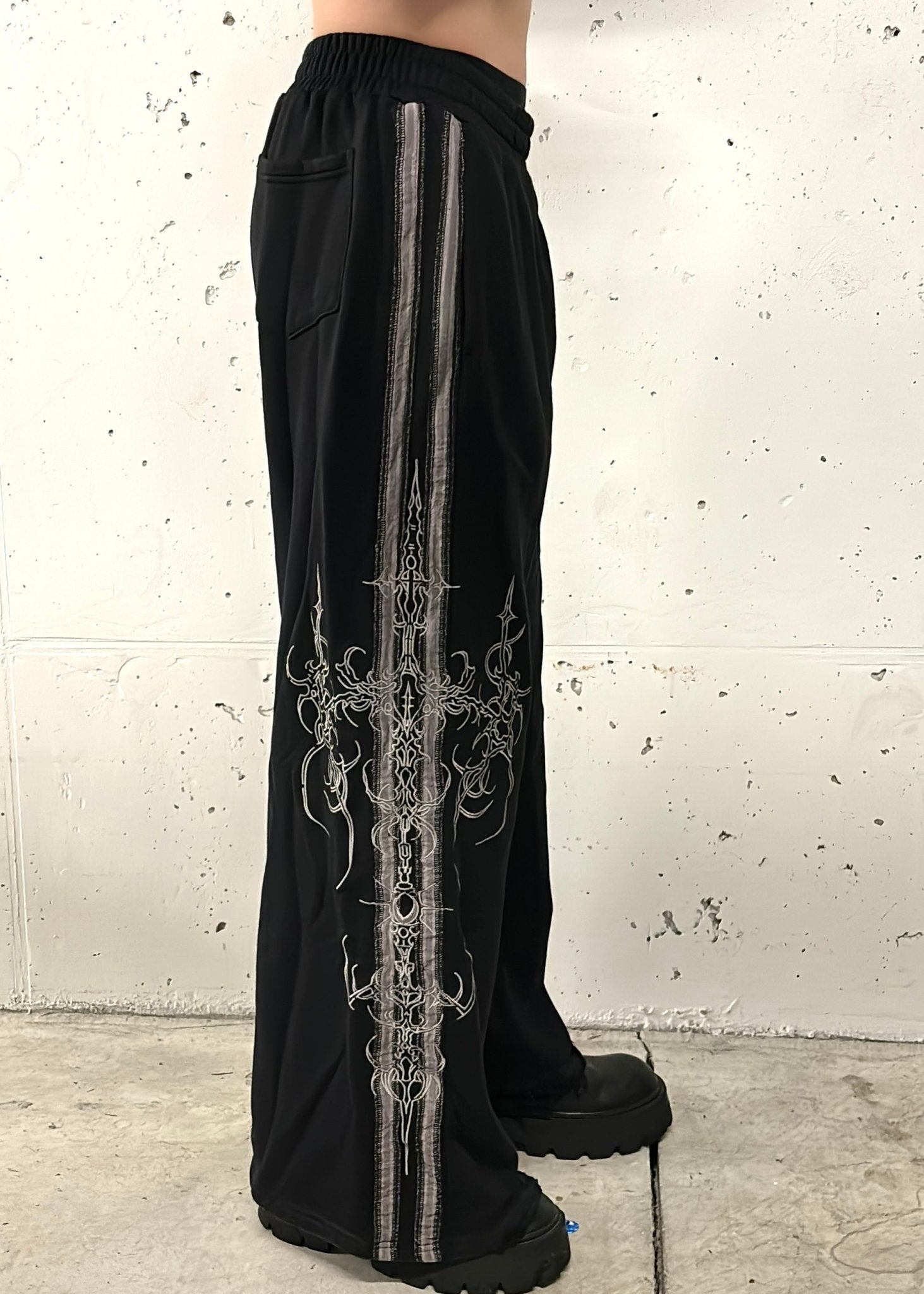 'Sigil' Sweatpants (Noir) - trance