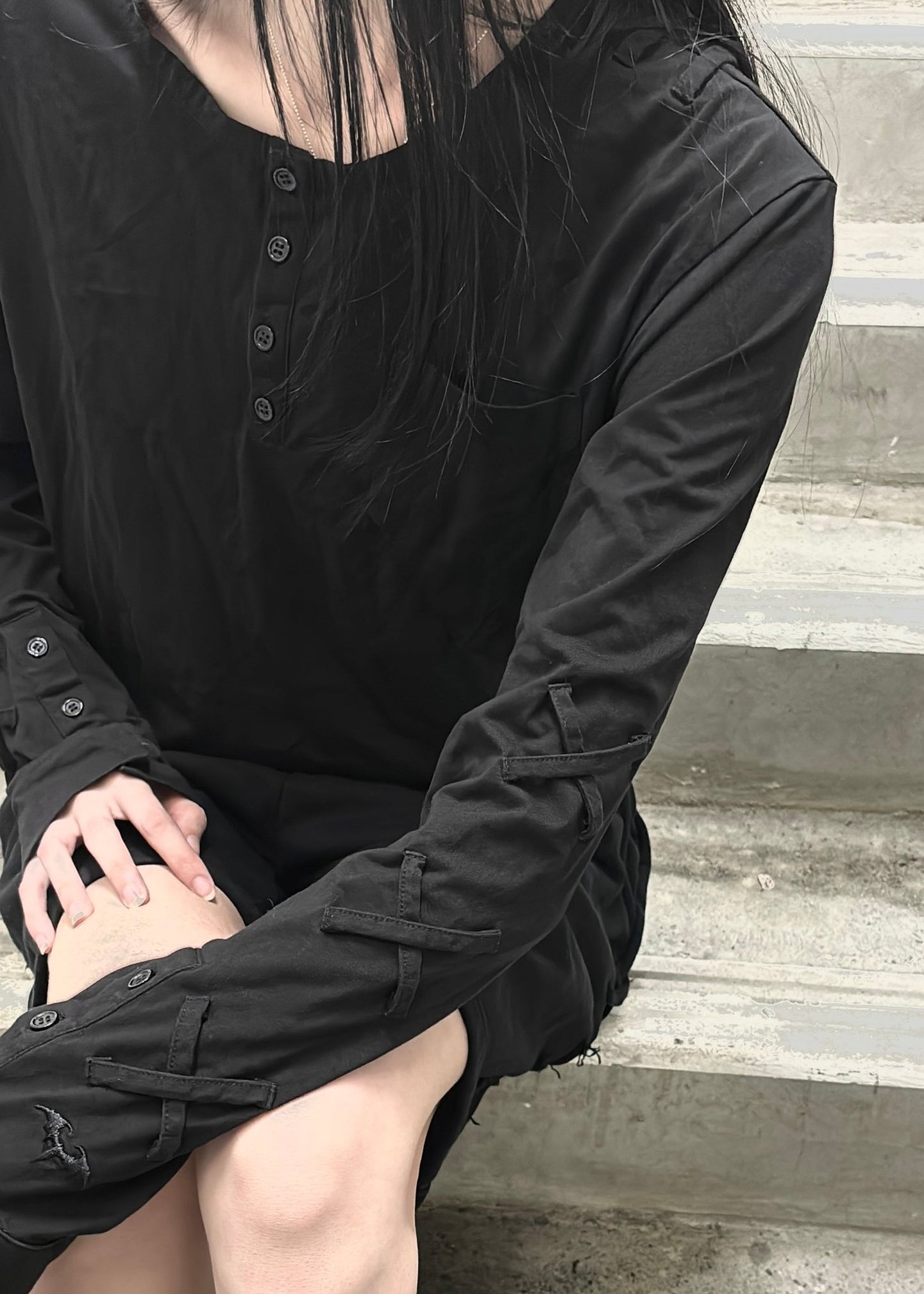 'Symbiote' Henley Longsleeve (Noir) - trance